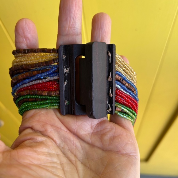 Multi strand beaded necklace in wood and coloured glass beads - Picture 4 of 4